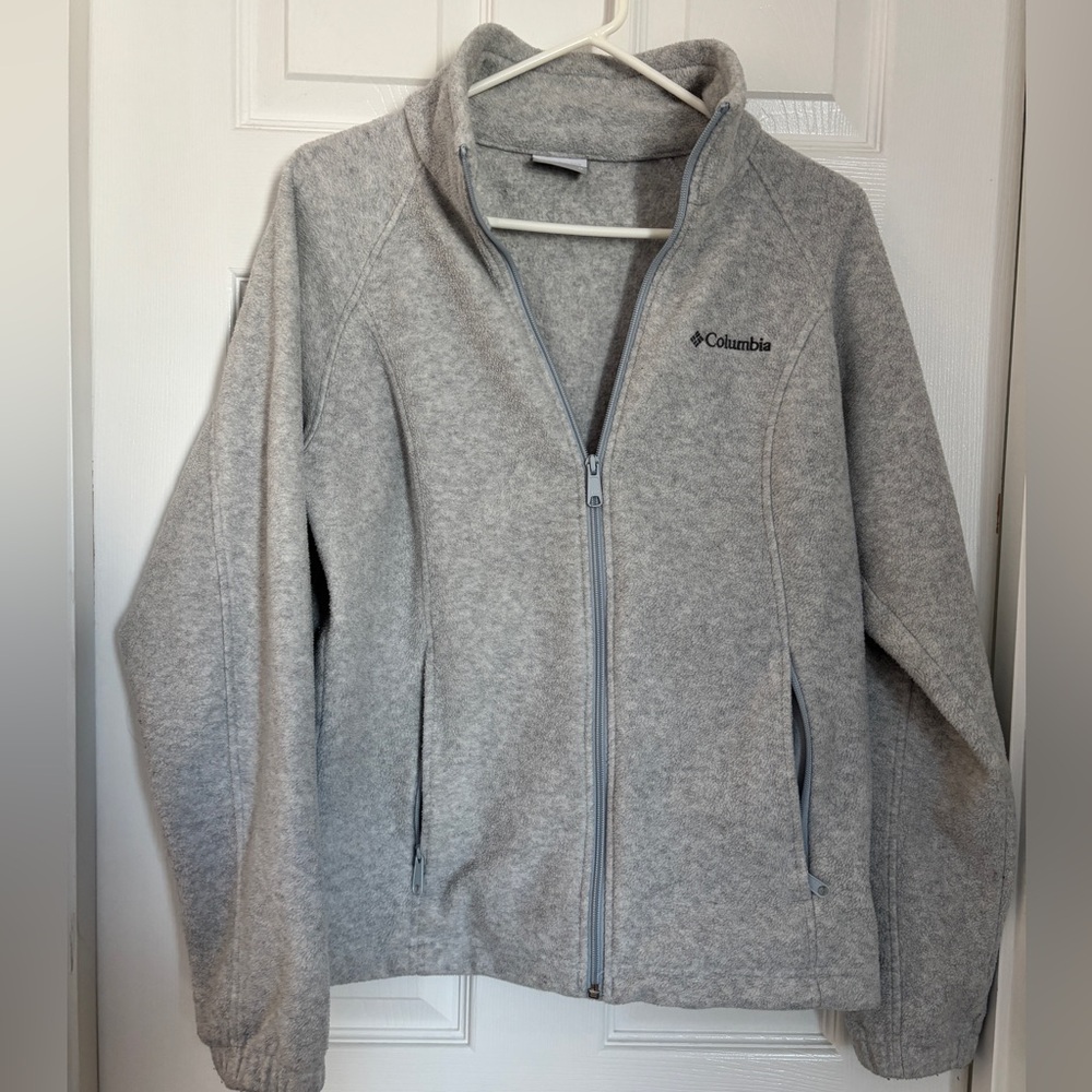 Columbia Women's Light Gray Ski Jacket